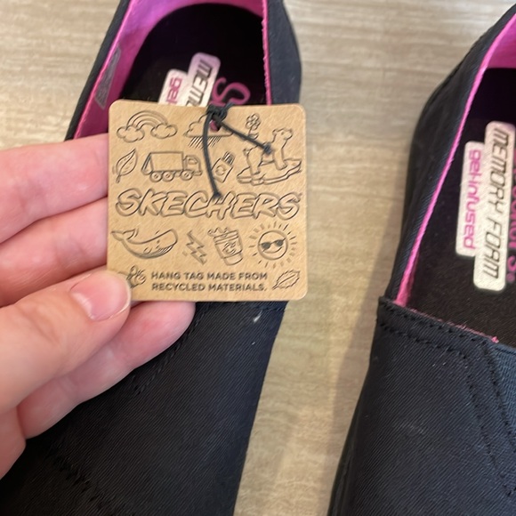 SKECHERS NWT Girls Size 2 Black Slip-On canvas casual shoes gel memory foam - Picture 5 of 11